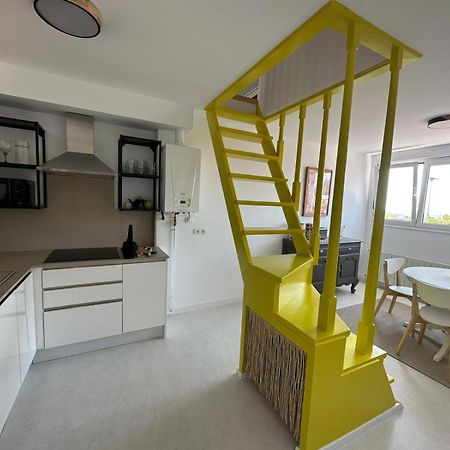 Design Apartment With Garage Santander Luaran gambar