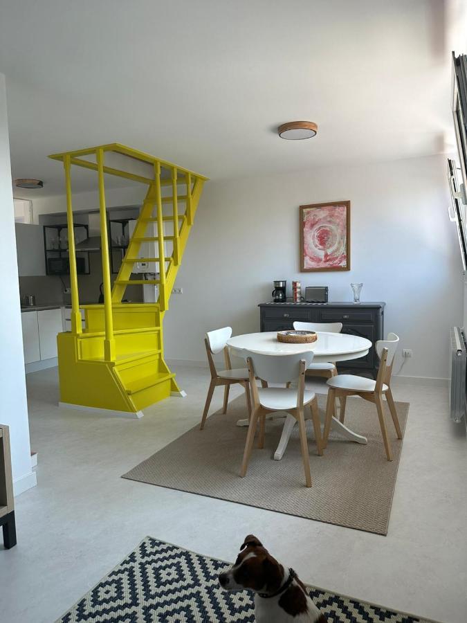 Design Apartment With Garage Santander Luaran gambar