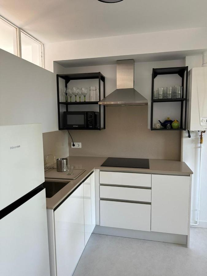 Design Apartment With Garage Santander Luaran gambar