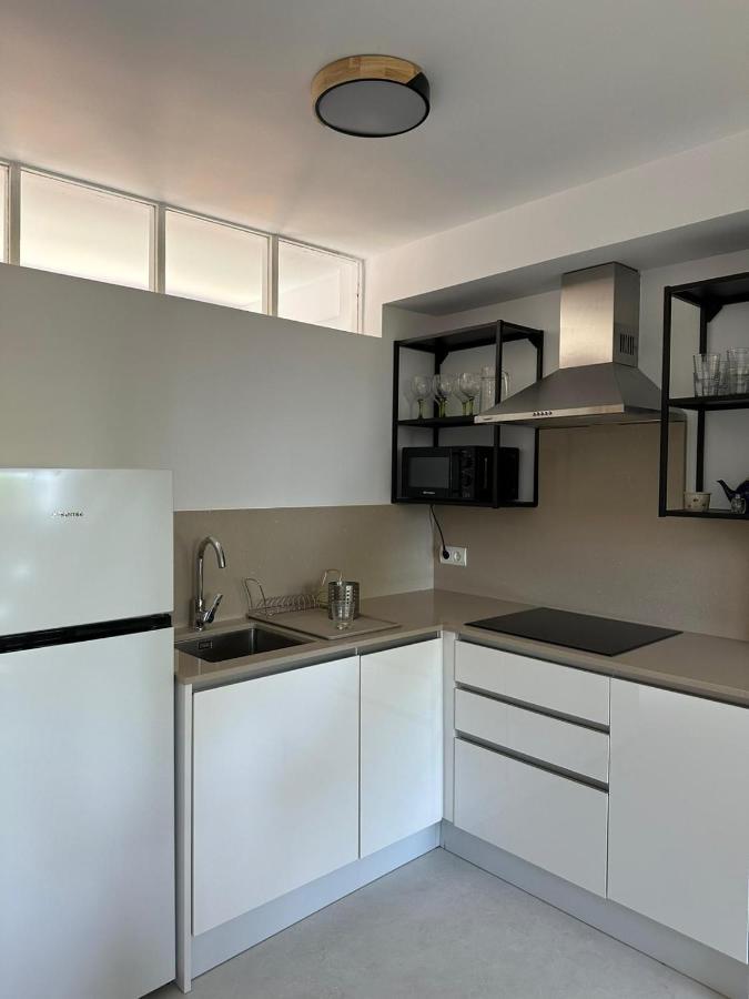 Design Apartment With Garage Santander Luaran gambar
